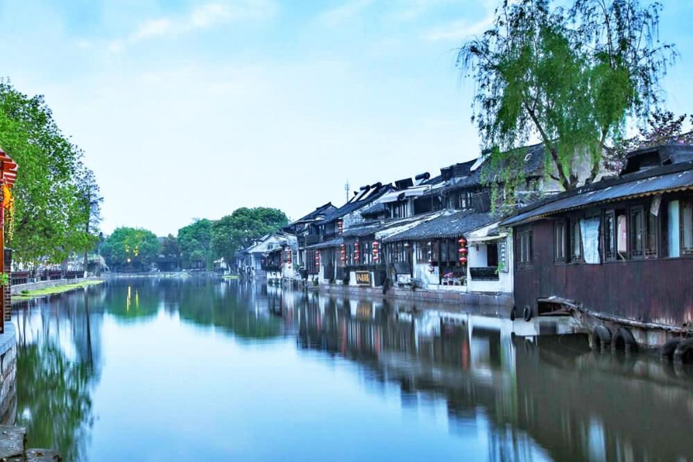 云扶·益起来 | 新兴县2024年青创未来成长冬令营青年志愿者培训会